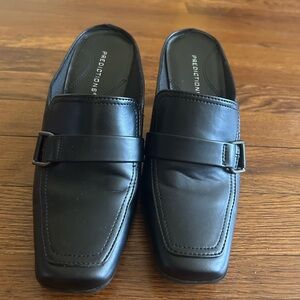 Predictions Women’s Black Slip-On Shoes size 5